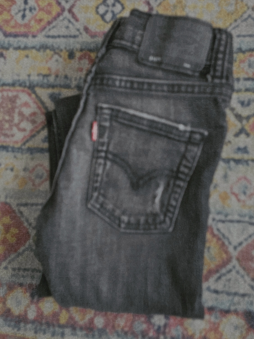Levi's Black Washed Distressed Kids Jeans - Picture 2 of 6